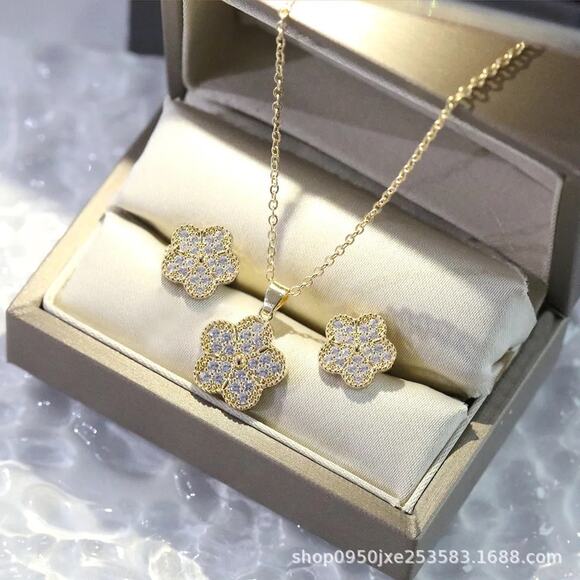 New Stainless Steel Color Gold with Rhinestones Earrings and Necklace Set - Picture 1 of 1
